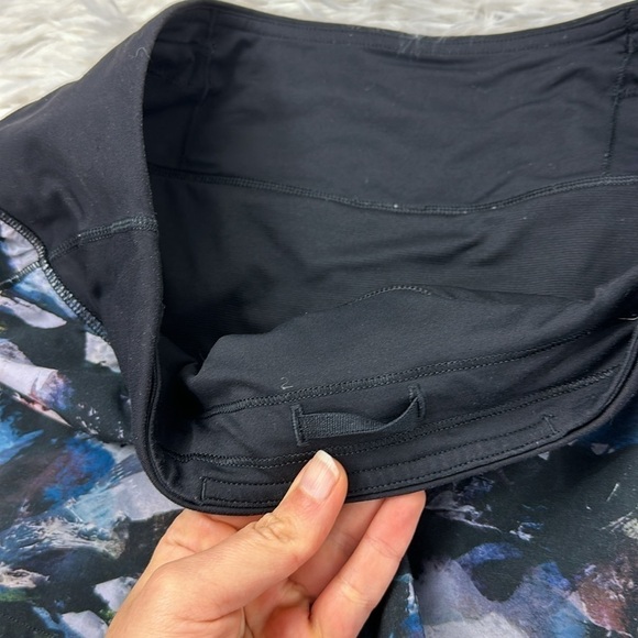 Lululemon Speed Up Short Long *4" Glacier Camo Starlight Multi / Black - Picture 2 of 6